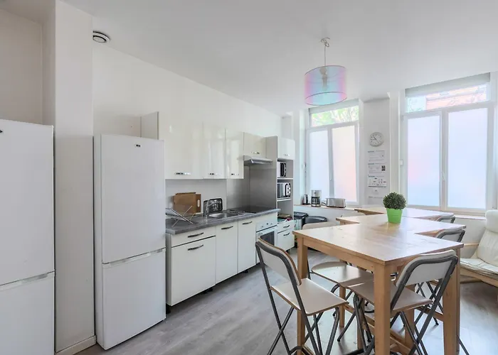 Gasthuis Maison Victor Hugo *